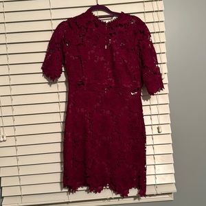 Keyhole lace dress